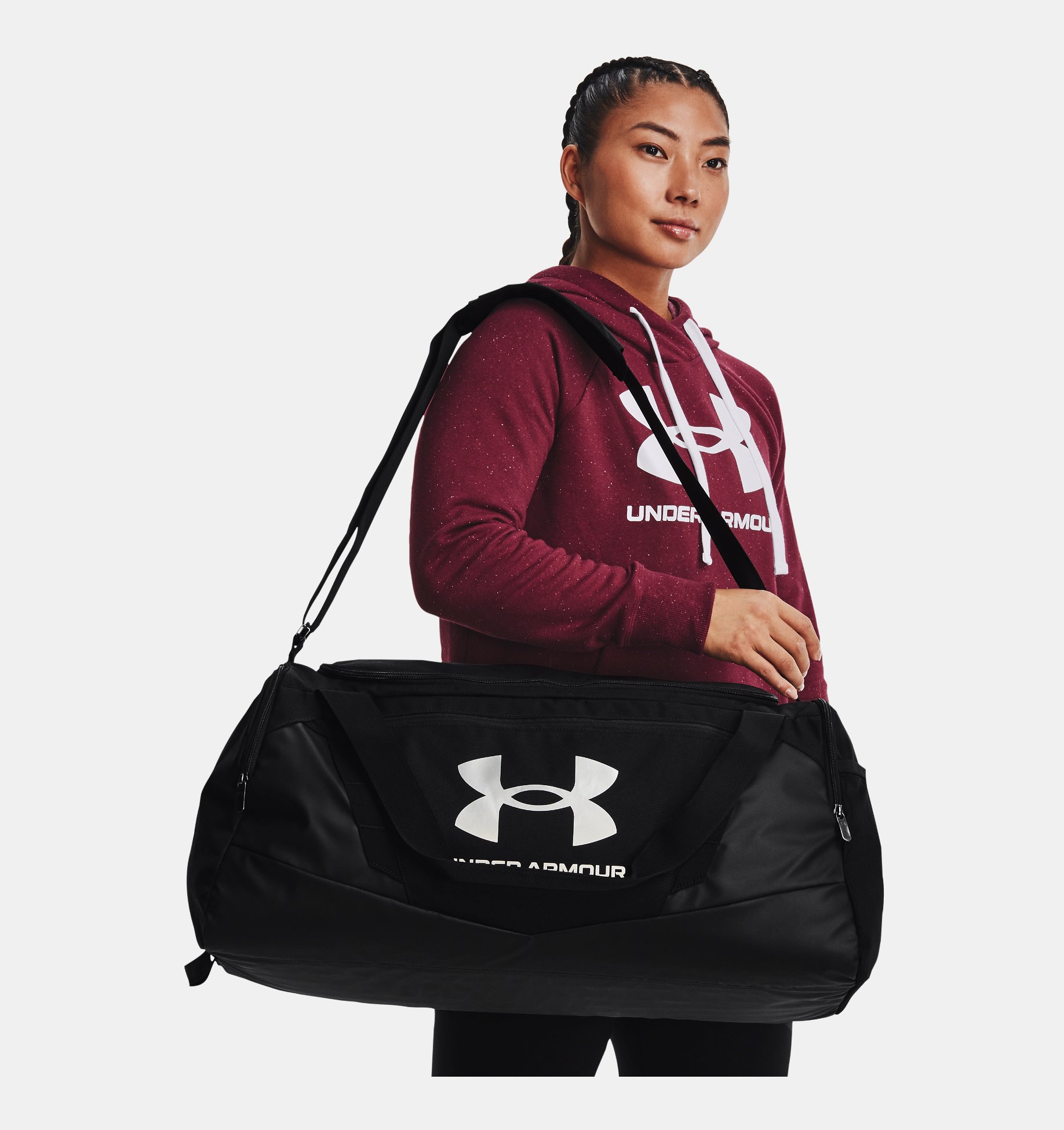 Under Armour Undeniable 5 0 Duffle Bag Medium   Black   Metalic Silver
